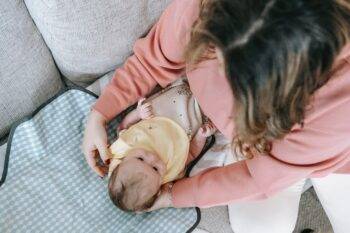 Salário-maternidade: como funciona e quem tem direito